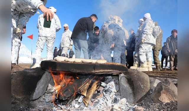 Kars'ta Soğuk Hava Koşullarında Kış Tatbikatı Gerçekleştirildi