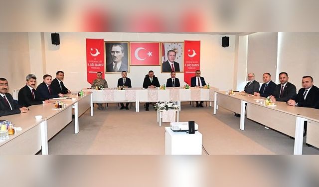 Erzurum'da Göçmen Kaçakçılığı Operasyonu: 61 Kişi Tutuklandı