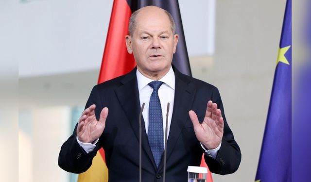 Scholz, ABD'nin Ukrayna'ya Desteğinin Süreceğini Belirtti