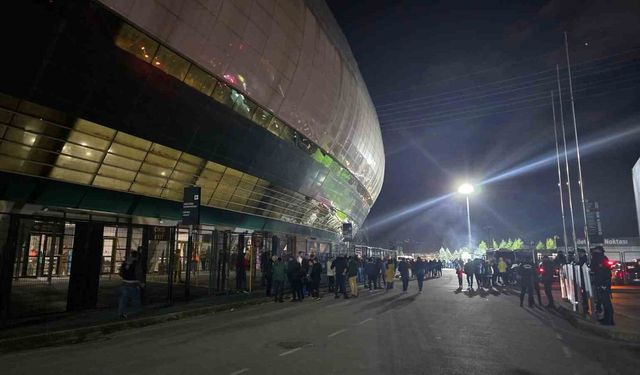 Kocaelispor Taraftarları Eşyalarını Geri Almak İçin Kulübe Başvuruda Bulunacak