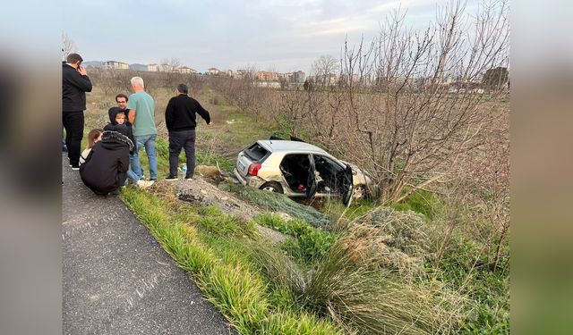 Bursa'da Trafik Kazası: Üç Kişi Yaralandı