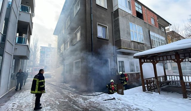 Kayseri'de Bodrum Katta Yangın Kontrol Altına Alındı