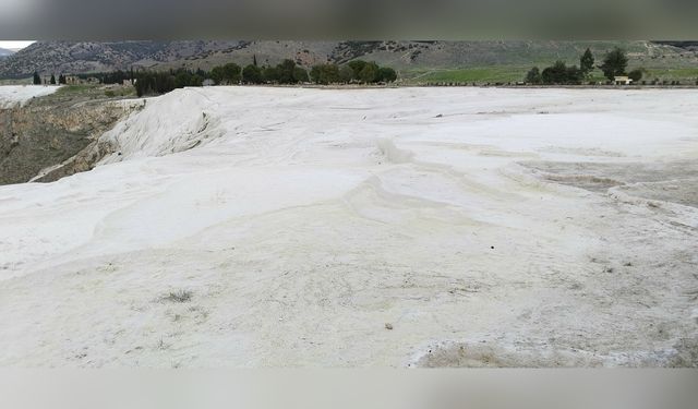 Pamukkale'de Su Debisi Düşüyor, Kuraklık Tehdidi Artıyor