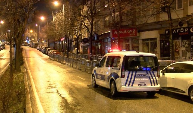 Üsküdar'da İstinat Duvarı Kayması Sonucu İki Bina Boşaltıldı