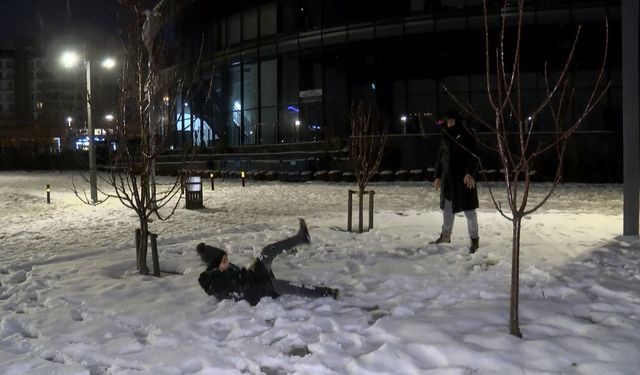 İstanbul'da Okul Tatili: Çocuklar Kış Eğlencesine Daldı