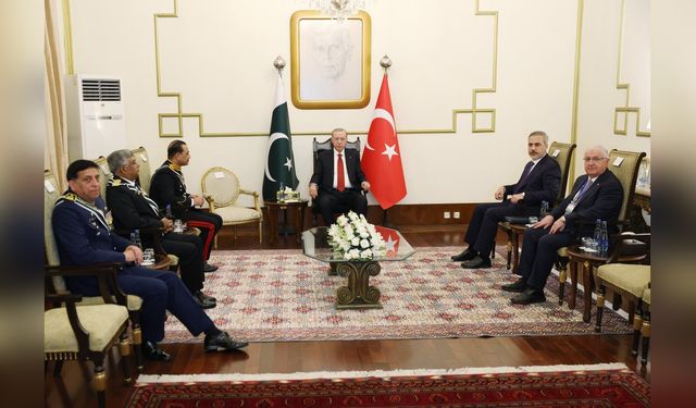 Cumhurbaşkanı Erdoğan, Pakistan Askeri Heyetini Ağırladı