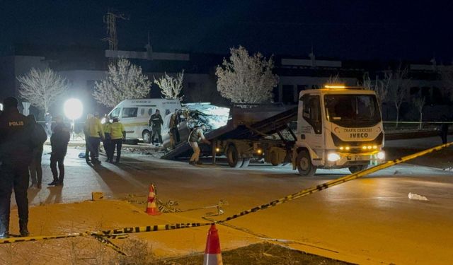 Konya'da Trafik Kazası: 1 Polis Şehit, 2 Polis Yaralı