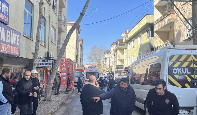 Saldırganlar otomobille geldi, bir kişi yaralandı