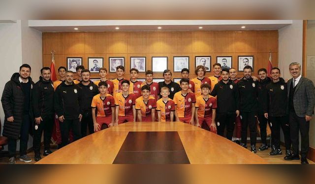 Galatasaray Futbol Akademisi'nde Yeni Yüzler: 16 Oyuncu Eğitime Başladı