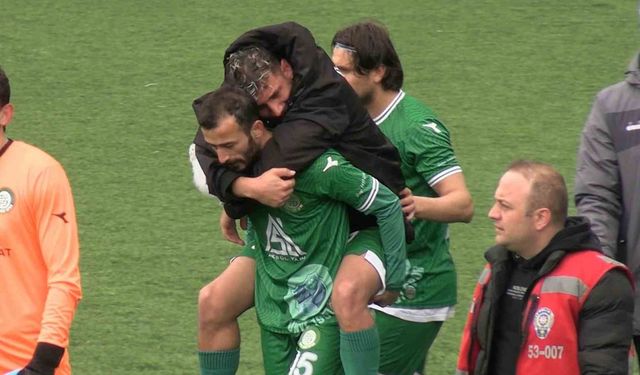 Futbol Maçında Boks Kavgası: Sahada Gergin Anlar