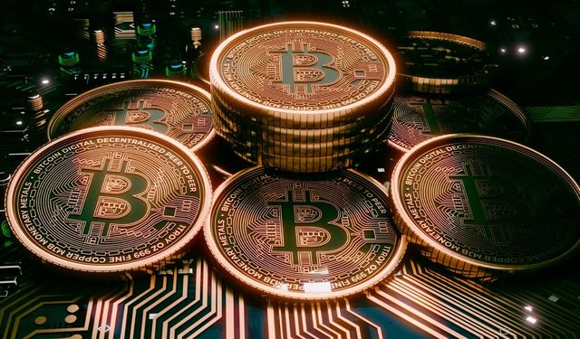 Bitcoin ve Altcoin Arasındaki Temel Farklar ve En İyi Bitcoin Aracı