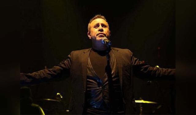 Haluk Levent, Konserinde Hayranlarına Teşekkür Etti