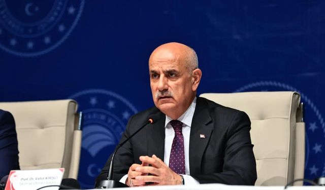 AKP'li Bakan'ın torpil skandalı büyüyor! Muhtarın yeğeni birinci oldu