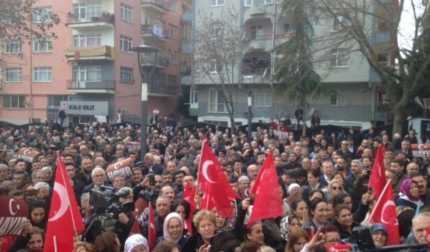 Salon toplantısı için gelmişlerdi mitinge dönüştü