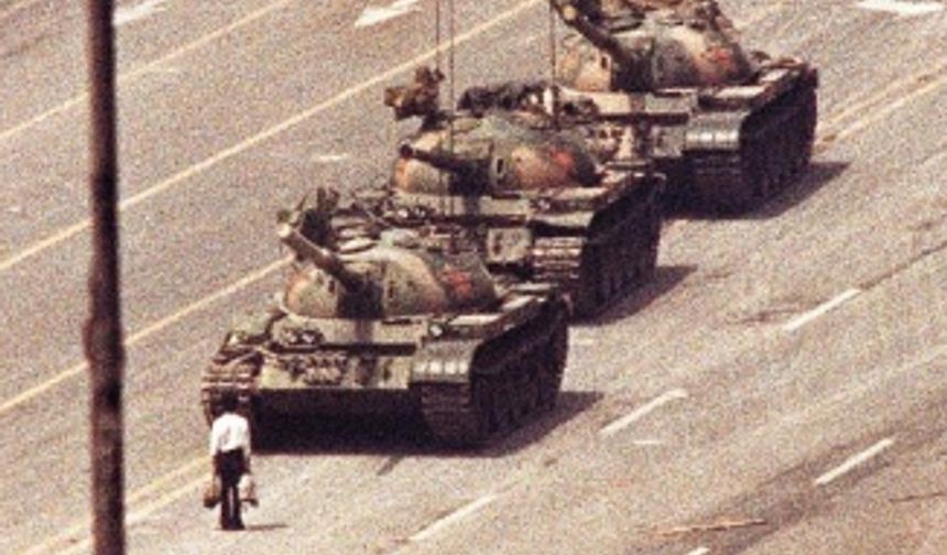 Tiananmen Katliamı neden yaşandı? Tankın önündeki asi kim? Ona ne oldu?