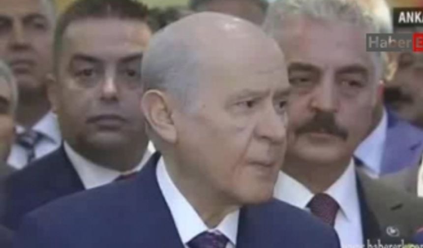 Bahçeli, Akşener'in 100 bin imzasını engelleyemeye çalışıyor