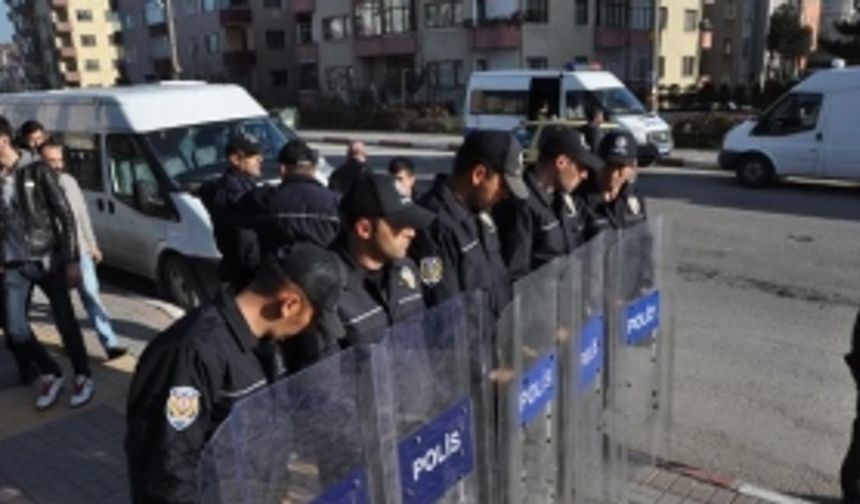 Bartın'da Ümit Özdağ'a protesto