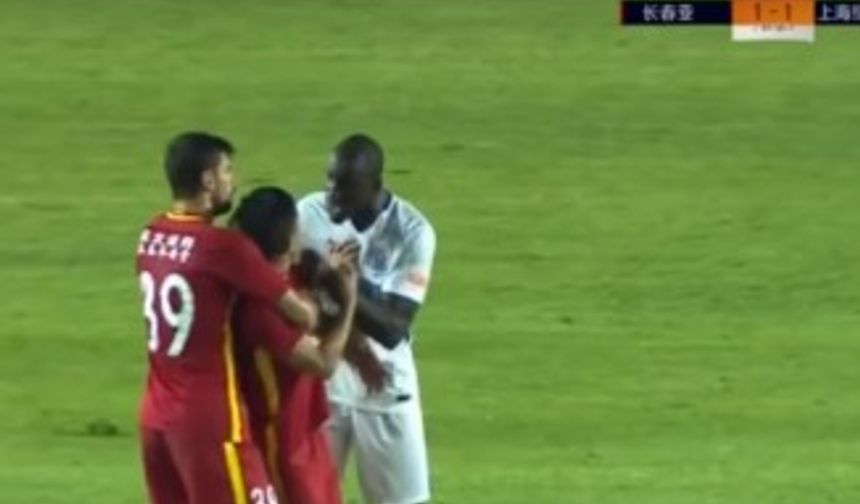 Demba Ba’ya ırkçı saldırı