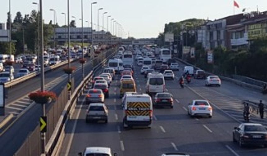 İstanbul’da bayram trafiği yoğunluğu erken başladı