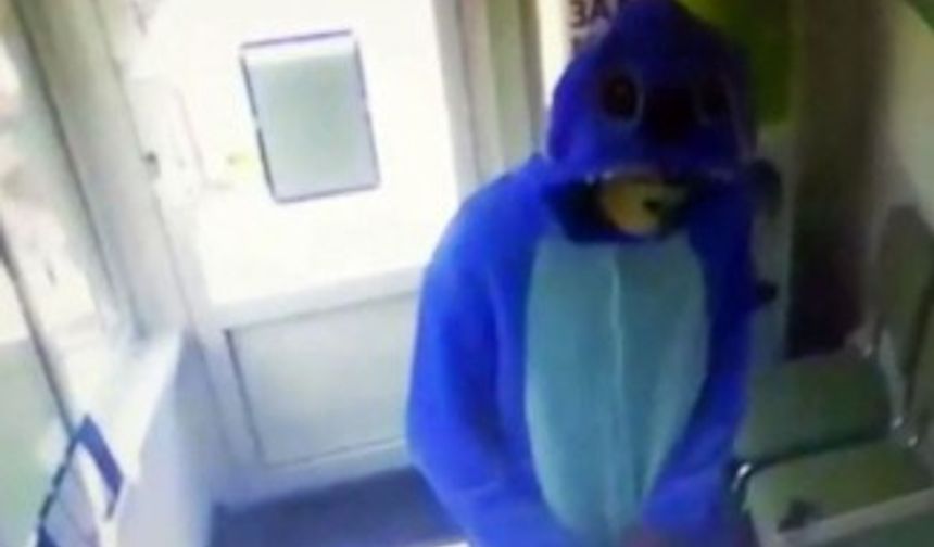 Rus kardeşler, Kigurumi pijamalarıyla soygun yaptı