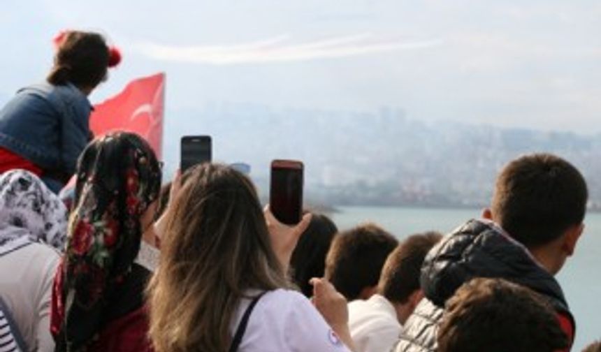 Türk Yıldızları nefes kesti