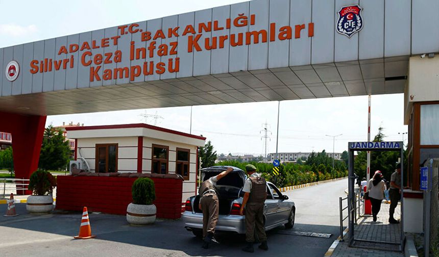 Silivri Cezaevinde Tutuklu Bulunan Ünlüler