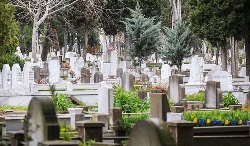 Mezar ücretlerine son zamlardan sonra İstanbul'da ölmek bile lüks!