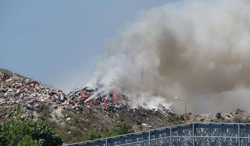 İzmit'te çöp döküm sahasında yangın