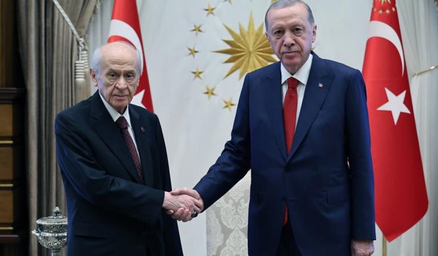 Demokrasi getireceklermiş!..