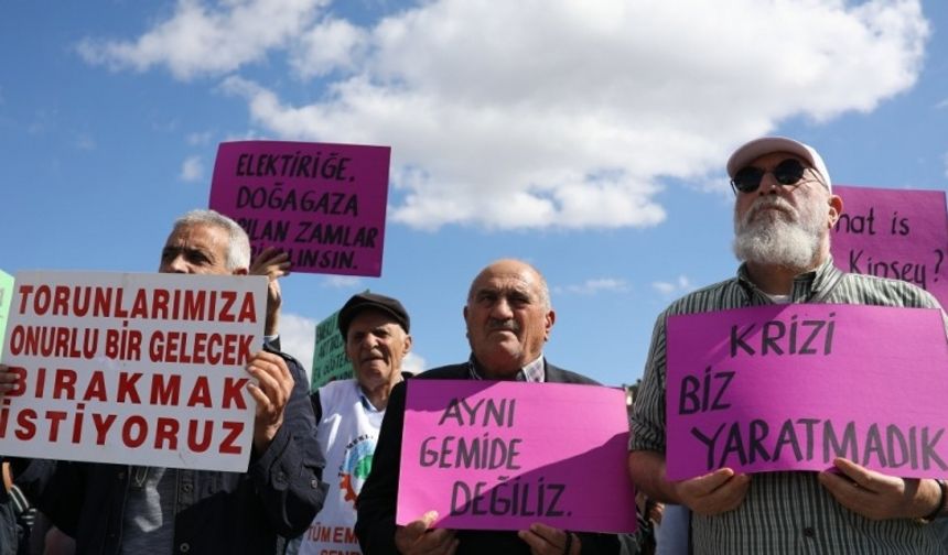 Emeklilerin şiddetsiz protesto hakları