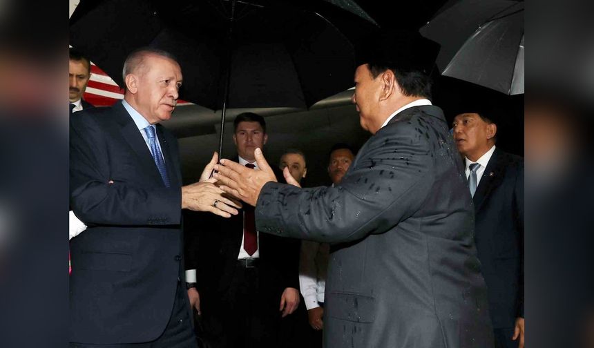 Cumhurbaşkanı Erdoğan, Endonezya'da Coşkulu Bir Karşılamayla Buluştu