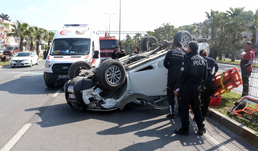 Takla Atan Araçta Sürücü Yaralandı