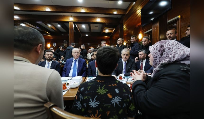 Cumhurbaşkanı Erdoğan, İstanbul'da Depremzedeleri Ziyaret Etti