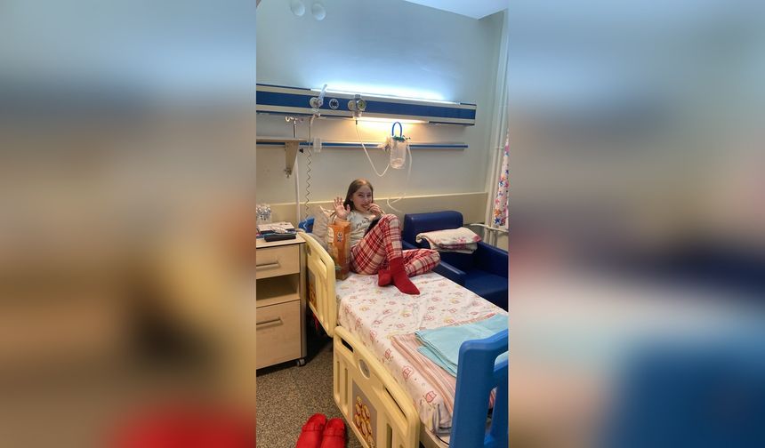 Vera'nın Lösemi Tedavisi Sürecinde Evde Eğitim Programı Başlatıldı