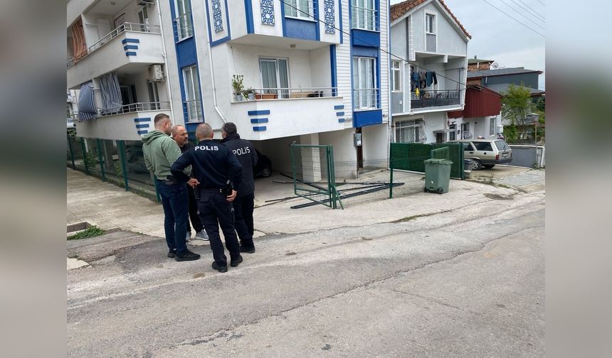 Balkonda Demir Profilin Yüksek Gerilim Hattına Teması: 3 Yaralı