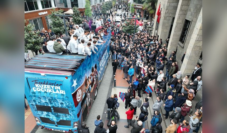 Trabzonspor U19 Takımı Avrupa İkinciliğiyle Şehri Coşturdu