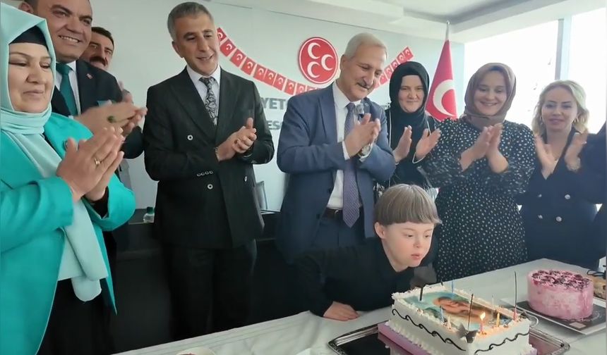 MHP'den Down Sendromlu Mert Affan'a Doğum Günü Kutlaması
