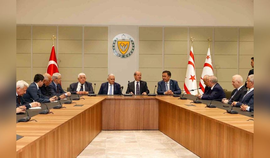 KKTC Cumhurbaşkanı Tatar, TDT Aksakallar Konseyi Başkanı Yıldırım ile Görüşme Gerçekleştirdi