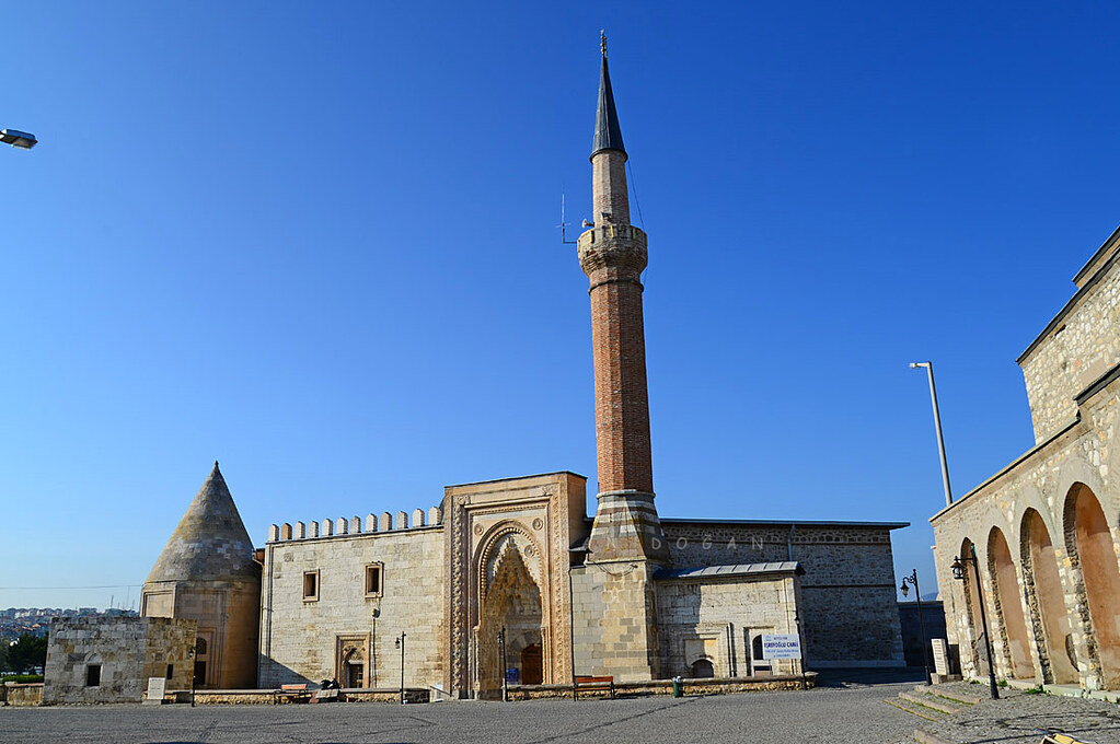 Eşrefoğlu Cami